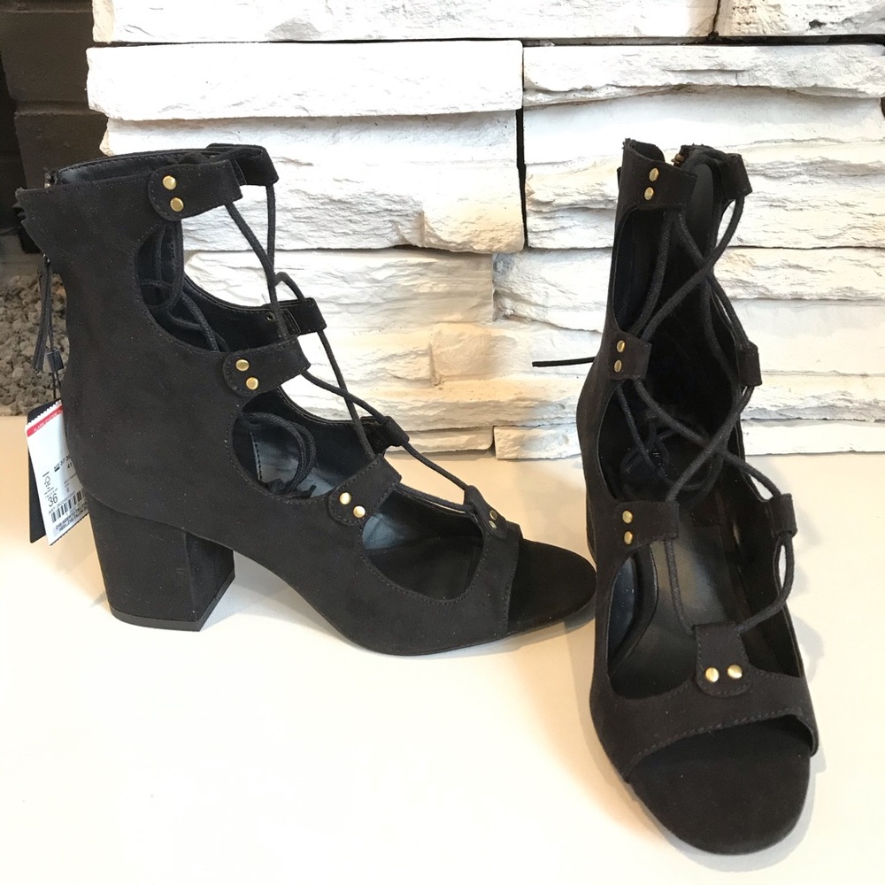 Zara Black Block Heel Lace Tie Sandal Size 6